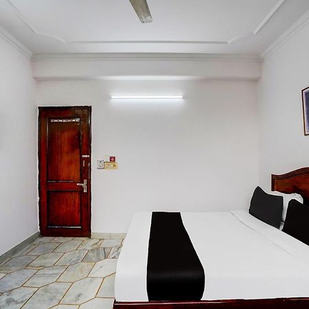 Hotel O Iconic Residency New Delhi Exterior photo