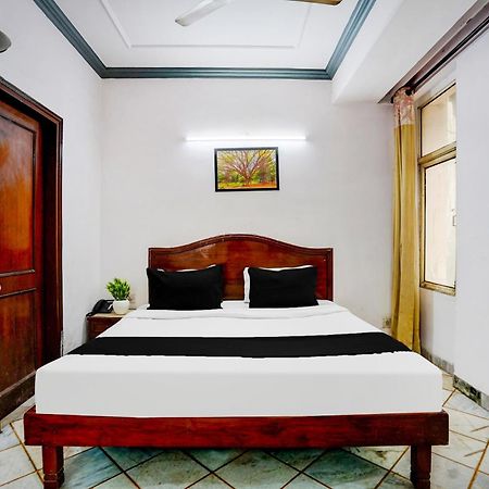 Hotel O Iconic Residency New Delhi Exterior photo
