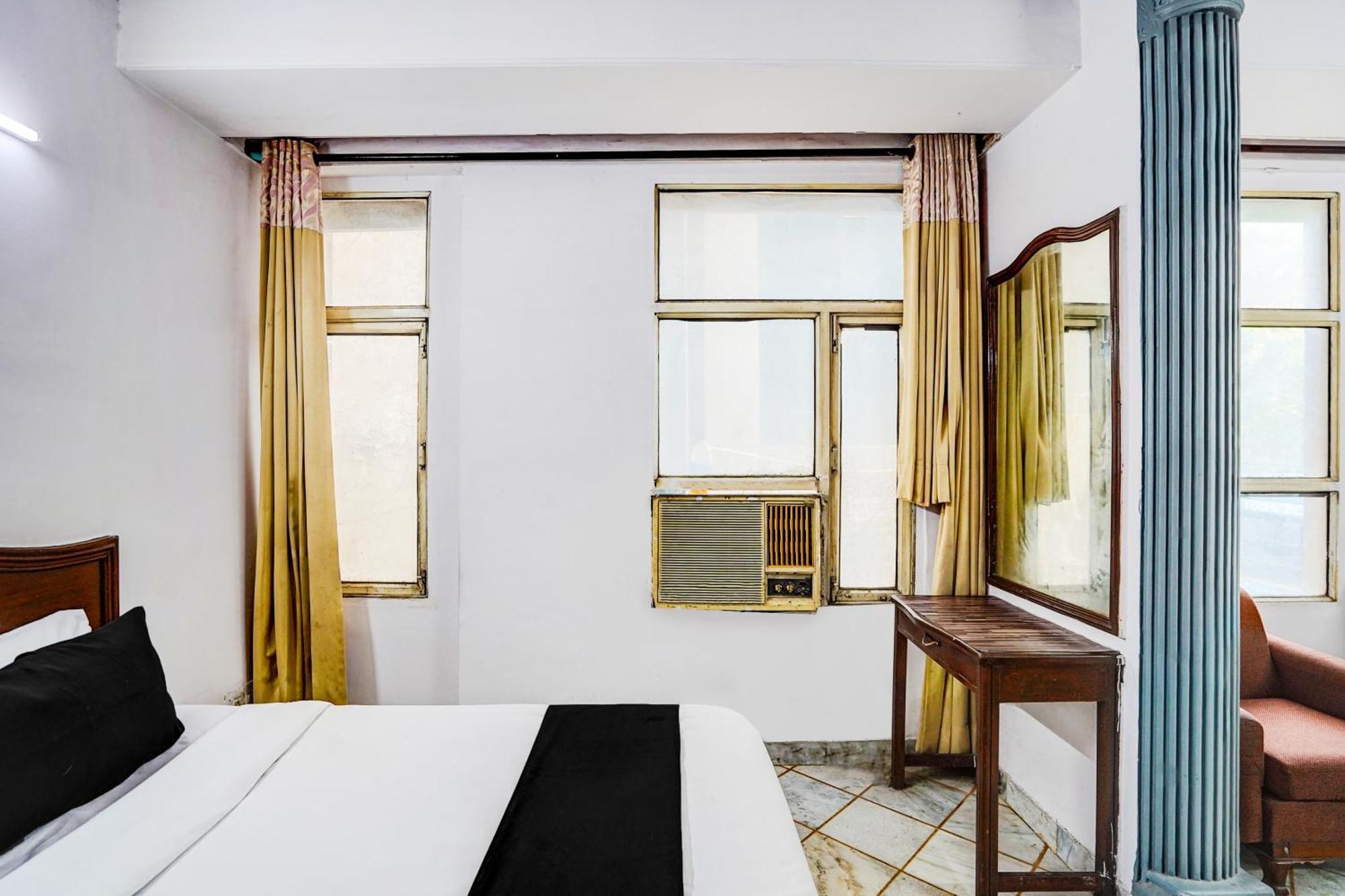 Hotel O Iconic Residency New Delhi Exterior photo